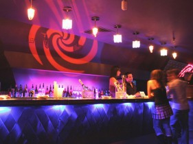 Maurice Salon-Bar
